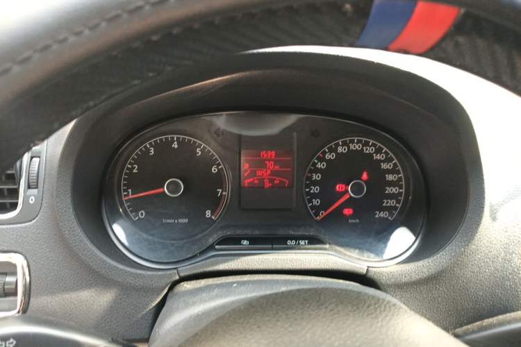 Used Volkswagen Polo 2011 1.4L Manual ZhiShang Edition Instrument Cluster