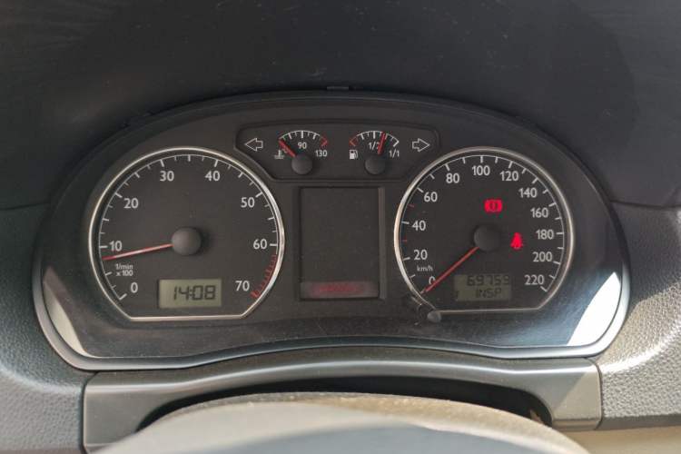 Used Volkswagen Polo 2011 Jingqu 1.6L Automatic Siku Edition Instrument Cluster