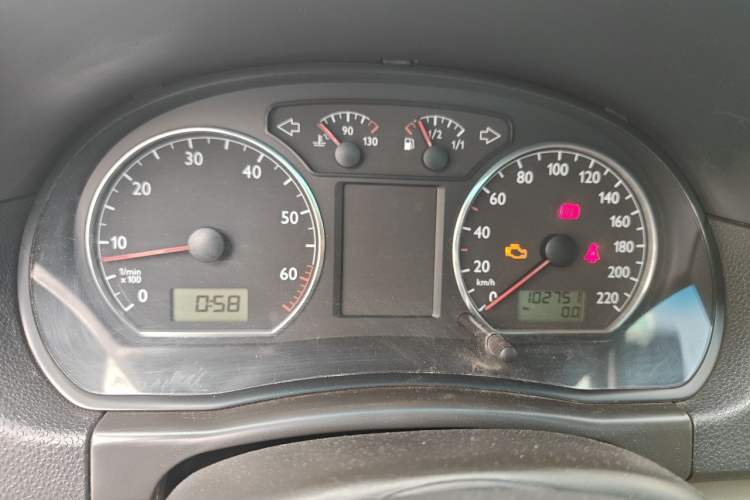 Used Volkswagen Polo 2011 Jingqu 1.4L Manual Shishang Edition Instrument Cluster