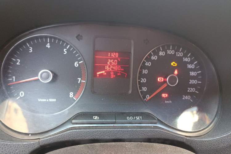 Used Volkswagen Polo 2011 1.4L Manual ZhiLe Edition Instrument Cluster