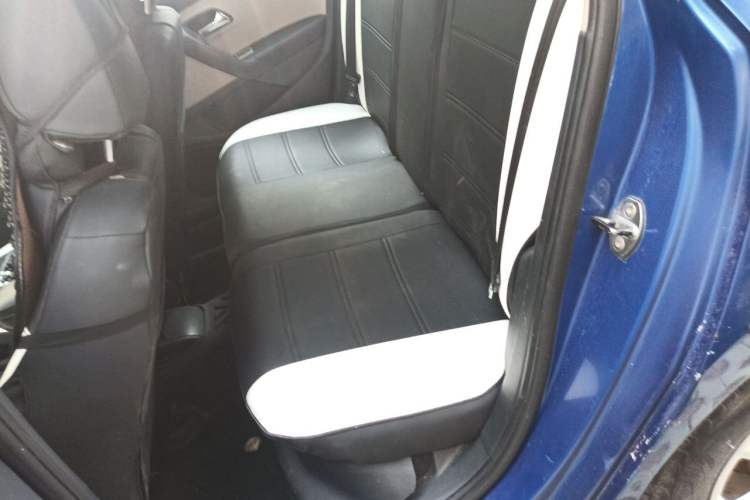 Used Volkswagen Polo 2011 1.4L Manual ZhiShang Edition Left Rear Seat