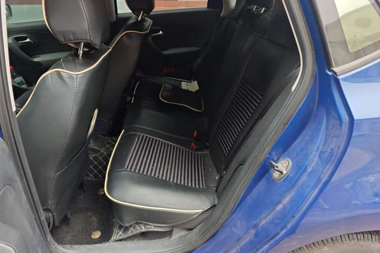 Used Volkswagen Polo 2011 1.6L Automatic ZhiShang Version Left Rear Seat