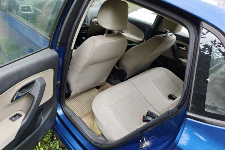 Used Volkswagen Polo 2011 1.6L Automatic ZhiShang Version Left Rear Seat