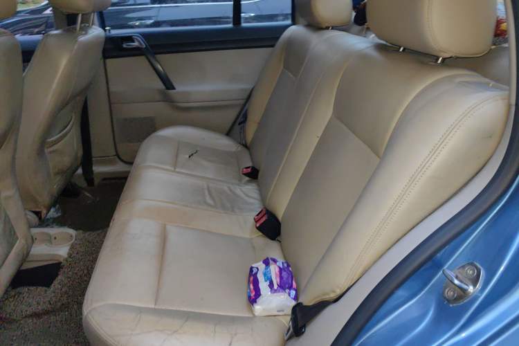 Used Volkswagen Polo 2011 Jingqu 1.6L Manual - Real Cool Edition Left Rear Seat