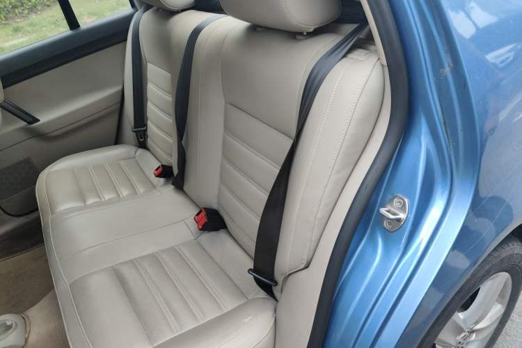 Used Volkswagen Polo 2011 Jingqu 1.6L Automatic Siku Edition Left Rear Seat