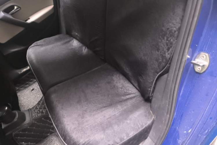Used Volkswagen Polo 2011 1.4L Manual ZhiShang Edition Left Rear Seat