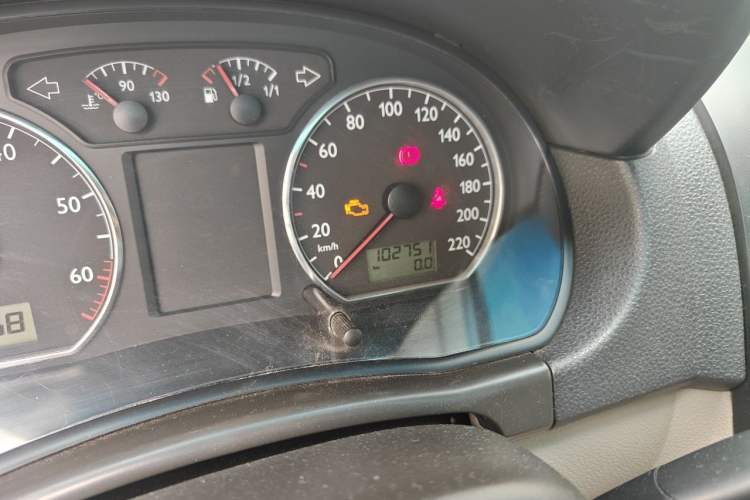 Used Volkswagen Polo 2011 Jingqu 1.4L Manual Shishang Edition Odometer Close Up
