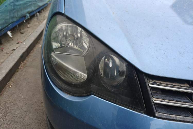 Used Volkswagen Polo 2011 Jingqu 1.4L Manual Shishang Edition Right Front Headlight