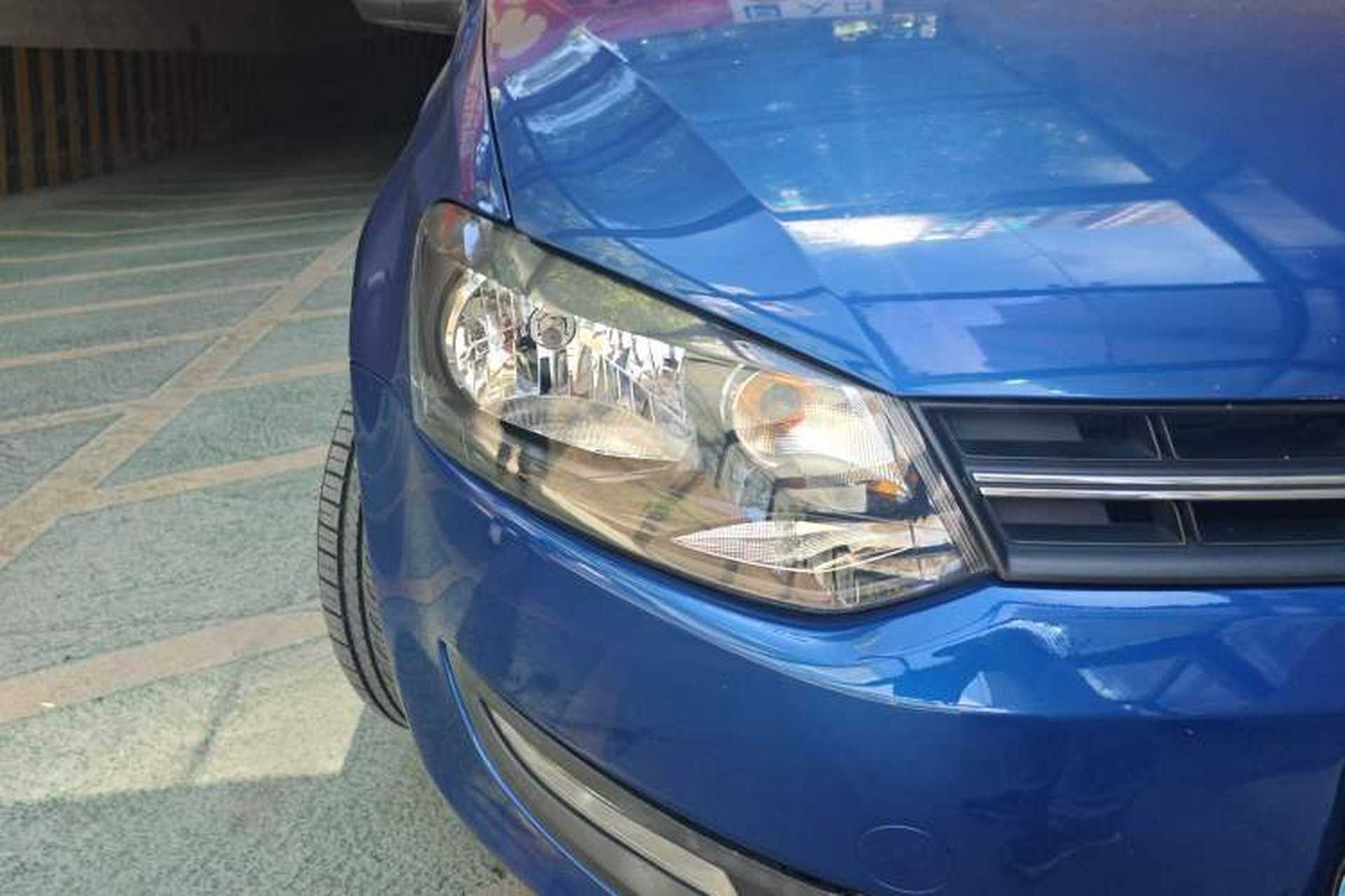Used Volkswagen Polo 2011 1.6L Automatic ZhiShang Version Right Front Headlight