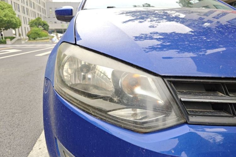 Used Volkswagen Polo 2011 1.4L Manual ZhiLe Edition Right Front Headlight