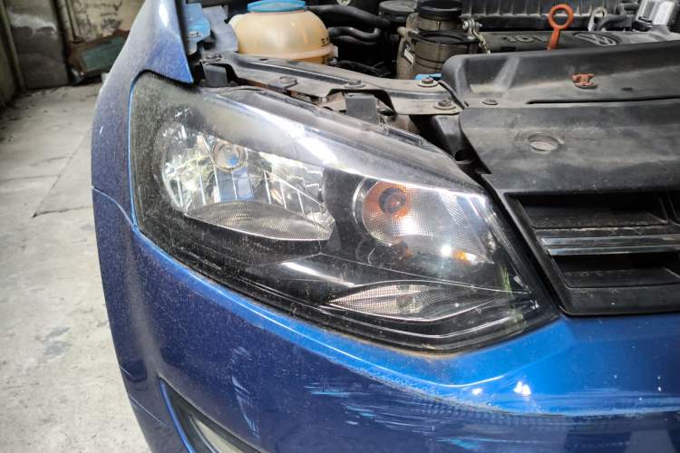 Used Volkswagen Polo 2011 1.4L Automatic ZhiCool Edition Right Front Headlight