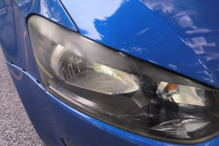 Used Volkswagen Polo 2011 1.4L Manual ZhiShang Edition Right Front Headlight
