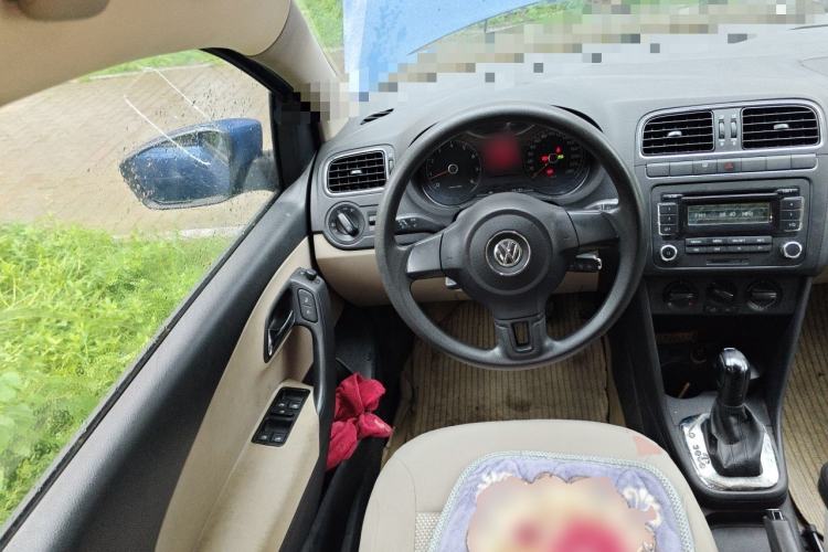Used Volkswagen Polo 2011 1.6L Automatic ZhiShang Version Steering Wheel