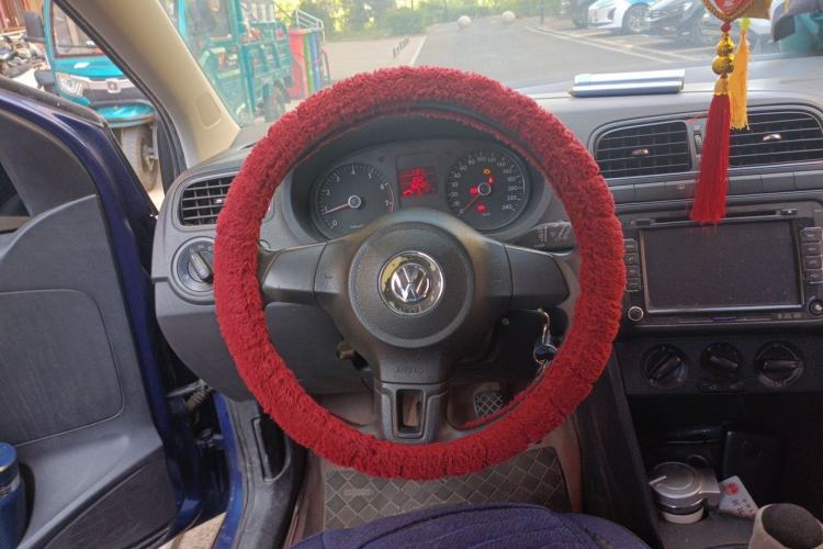 Used Volkswagen Polo 2011 1.4L Manual ZhiLe Edition Steering Wheel