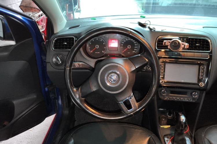 Used Volkswagen Polo 2011 1.4L Automatic ZhiCool Edition Steering Wheel