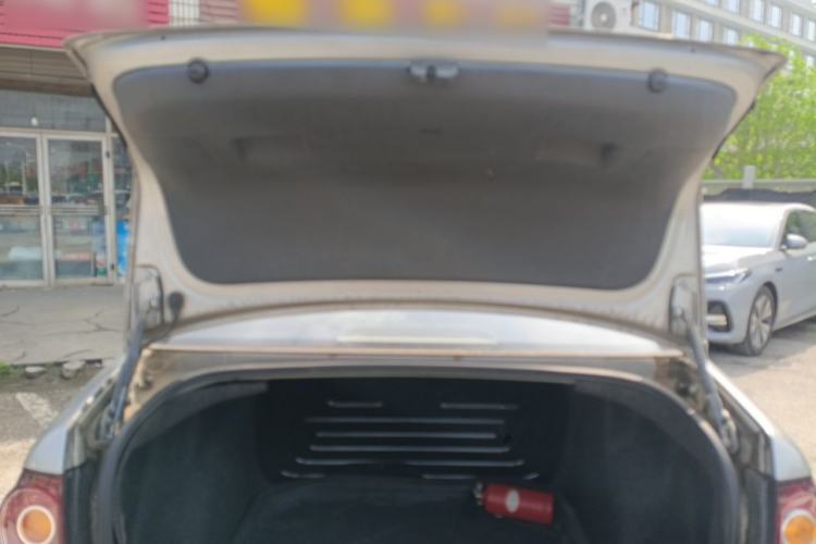 Used Volkswagen Polo 2011 Jingqu 1.4L Automatic Shishang Edition Trunk