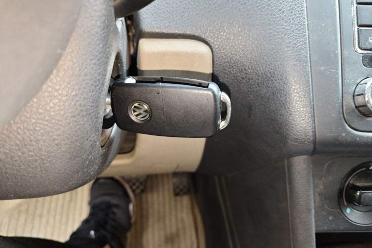 Used Volkswagen Polo 2011 1.6L Automatic ZhiShang Version Vehicle Key