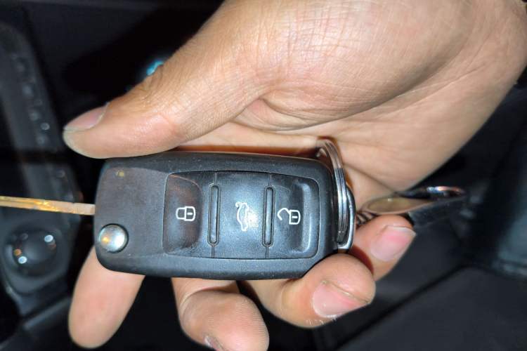 Used Volkswagen Polo 2011 1.4L Automatic ZhiCool Edition Vehicle Key