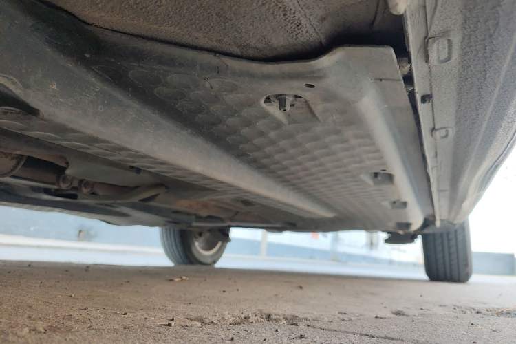 Used Volkswagen Polo 2011 1.6L Manual ZhiShang Edition Chassis Front Left