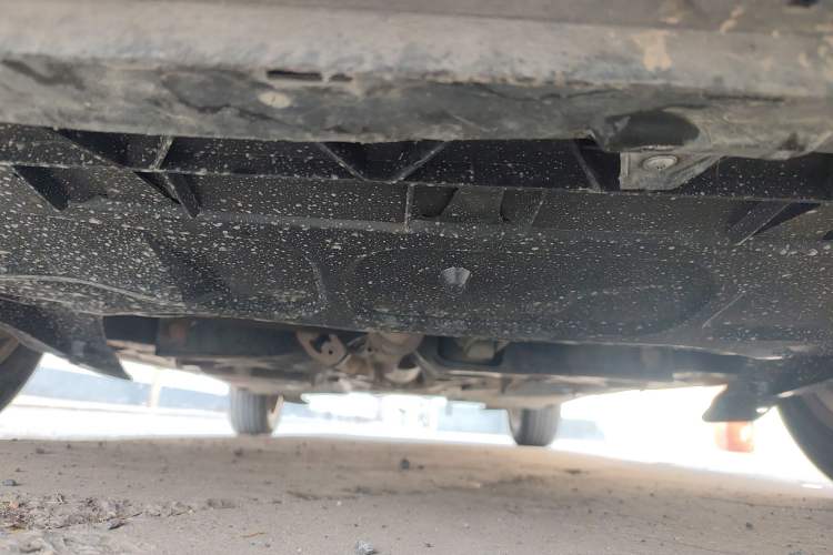 Used Volkswagen Polo 2011 1.6L Manual ZhiShang Edition Chassis Front