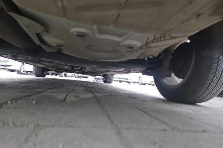 Used Volkswagen Polo 2011 Jingqu 1.4L Manual Shishang Edition Chassis Rear