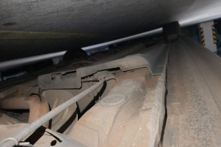 Used Volkswagen Polo 2011 1.6L Manual ZhiShang Edition Chassis Rear Left