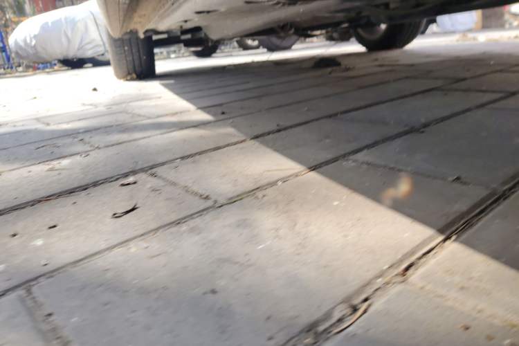 Used Volkswagen Polo 2011 1.6L Manual ZhiShang Edition Chassis Rear Left