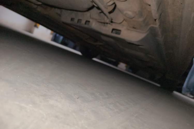Used Volkswagen Polo 2011 1.6L Manual ZhiShang Edition Chassis Rear Right
