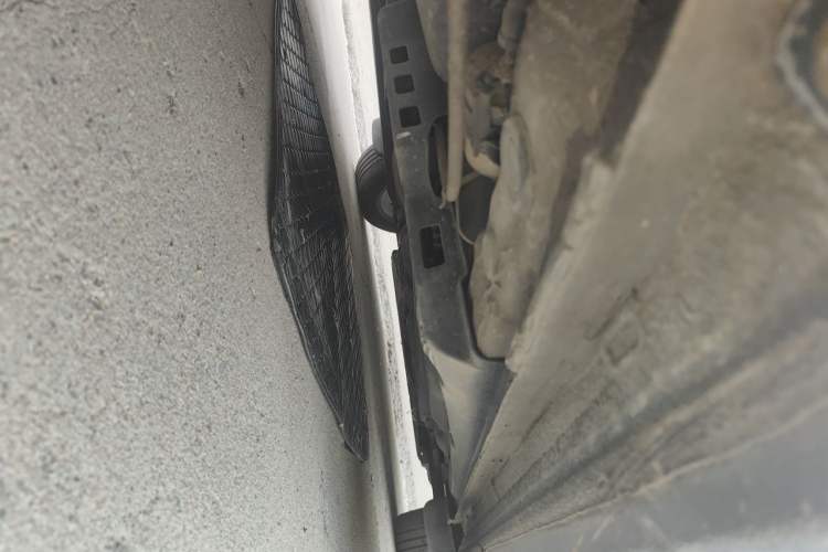 Used Volkswagen Polo 2011 1.6L Automatic ZhiKu Edition Chassis Rear Right