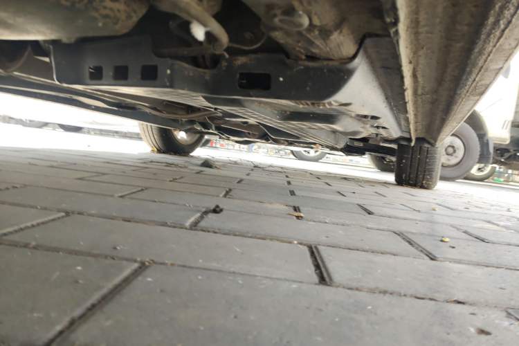 Used Volkswagen Polo 2011 1.6L Manual ZhiShang Edition Chassis Rear Right