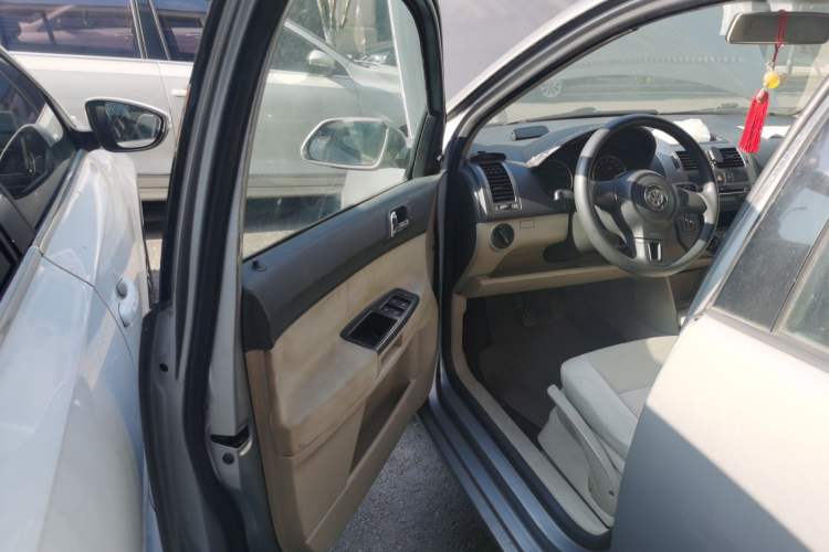 Used Volkswagen Polo 2011 Jingqu 1.4L Manual Shishang Edition Driver Seat