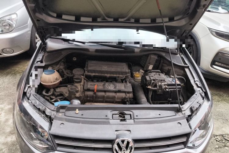 Used Volkswagen Polo 2011 1.6L Automatic ZhiShang Version Engine Bay