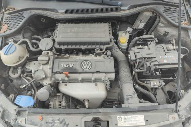 Used Volkswagen Polo 2011 1.6L Automatic ZhiKu Edition Engine Bay