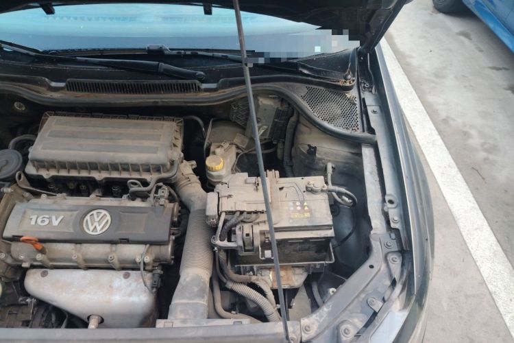 Used Volkswagen Polo 2011 Jingqu 1.4L Manual Sile Edition Engine Bay Left