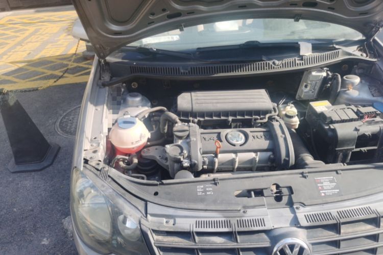 Used Volkswagen Polo 2011 Jingqu 1.4L Manual Shishang Edition Engine Bay Right