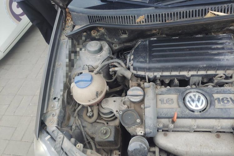 Used Volkswagen Polo 2011 Jingqu 1.6L Manual - Real Cool Edition Engine Bay Right