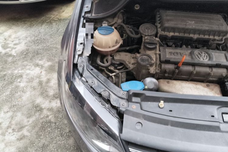 Used Volkswagen Polo 2011 1.6L Automatic ZhiShang Version Engine Bay Right