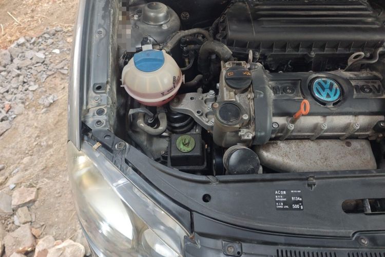Used Volkswagen Polo 2011 Jingqu 1.6L Manual - Real Cool Edition Engine Bay Right