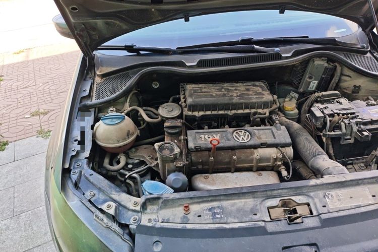 Used Volkswagen Polo 2011 1.4L Automatic ZhiCool Edition Engine Bay Right