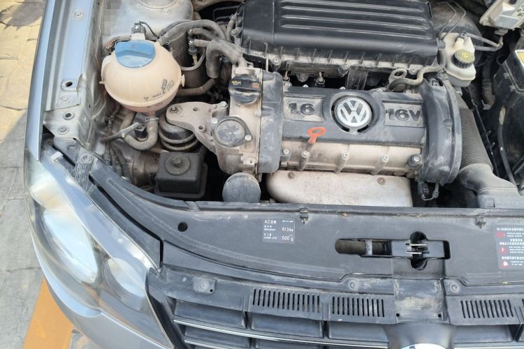 Used Volkswagen Polo 2011 Jingqu 1.6L Manual - Real Cool Edition Engine Bay Right