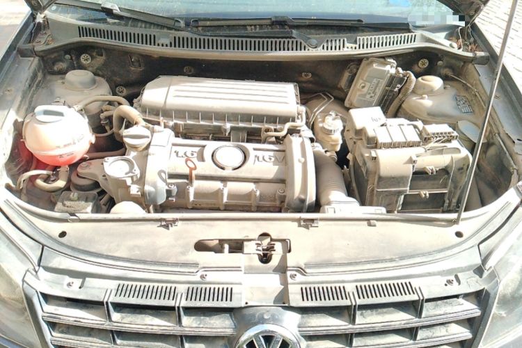 Used Volkswagen Polo 2011 Jingqu 1.6L Manual - Real Cool Edition Engine Bay