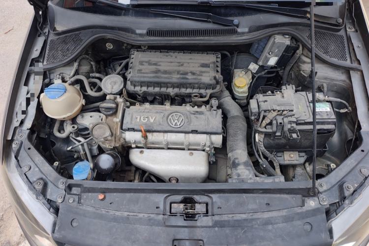 Used Volkswagen Polo 2011 1.6L Manual ZhiShang Edition Engine Bay