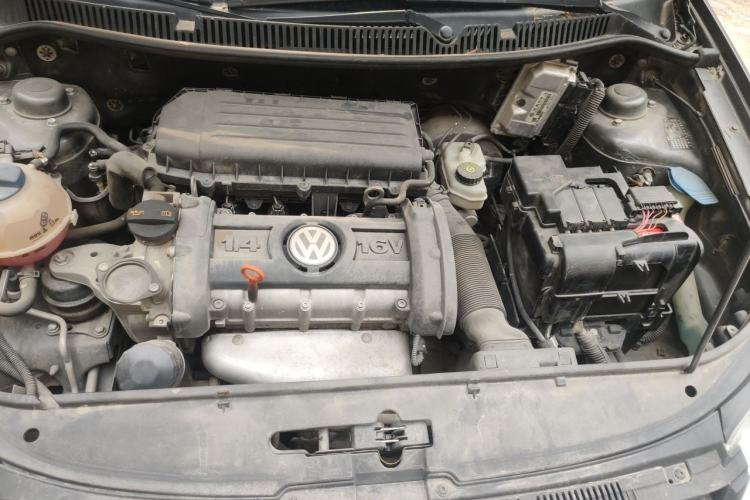Used Volkswagen Polo 2011 Jingqu 1.4L Manual Sile Edition Engine Bay