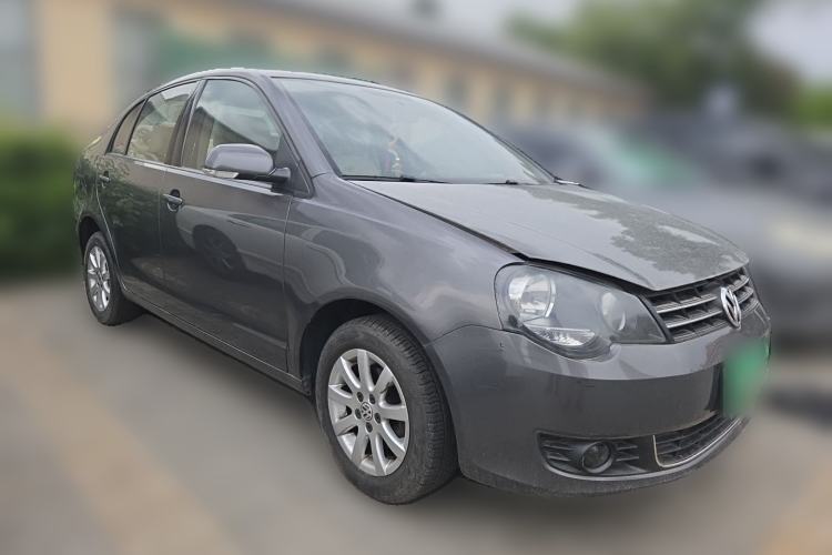 Used Volkswagen Polo 2011 Jingqu 1.4L Manual Shishang Edition Front Right 45 Deg