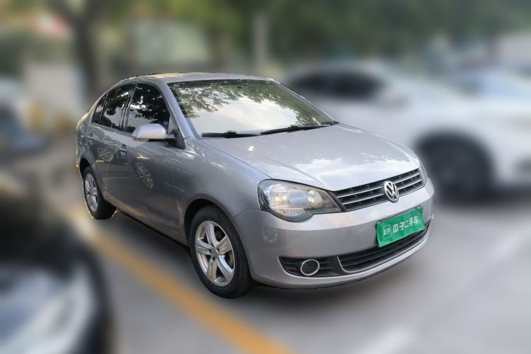 Used Volkswagen Polo 2011 Jingqu 1.6L Manual - Real Cool Edition Front Right 45 Deg