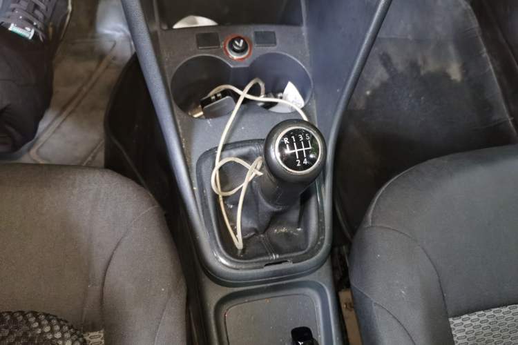 Used Volkswagen Polo 2011 1.4L Manual ZhiLe Edition Gear Lever