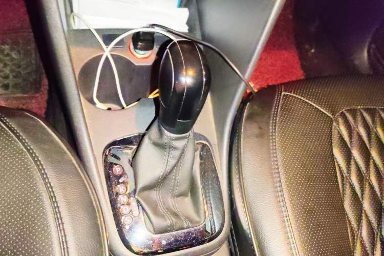 Used Volkswagen Polo 2011 1.4L Automatic ZhiShang Version Gear Lever