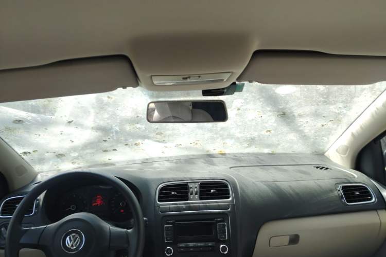 Used Volkswagen Polo 2011 1.6L Manual ZhiShang Edition Headliner