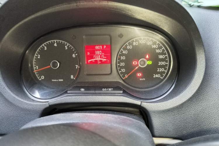 Used Volkswagen Polo 2011 1.6L Automatic ZhiShang Version Instrument Cluster