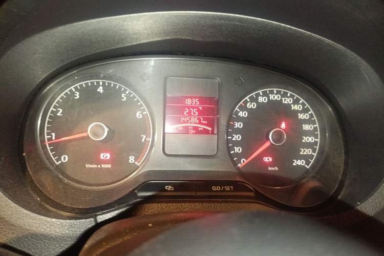 Used Volkswagen Polo 2011 1.4L Manual ZhiShang Edition Instrument Cluster